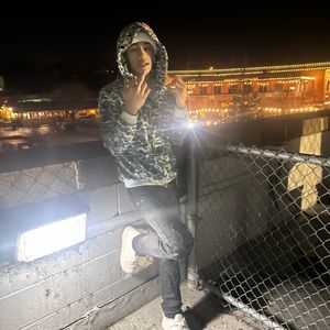 Meet your Posher, Mr